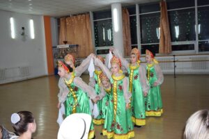Концерт хореографического ансамбля "Самоцветики"